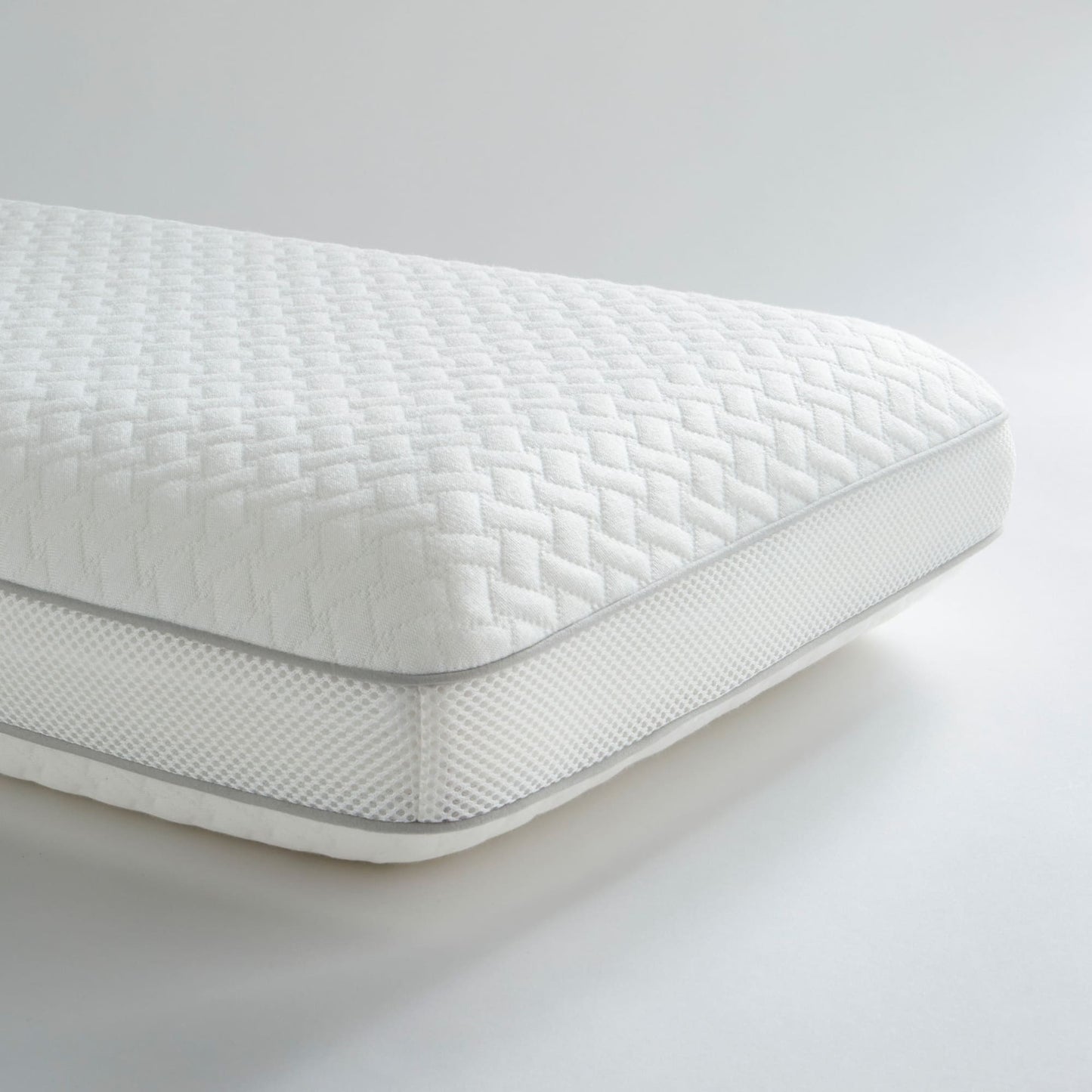 ADJUSTABLE MEMORY FOAM PILLOW